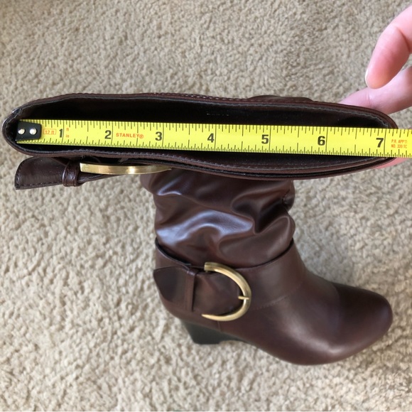 JOURNEE COLLECTION Buckle Detail Wedge Boots 7.5M - Picture 10 of 13